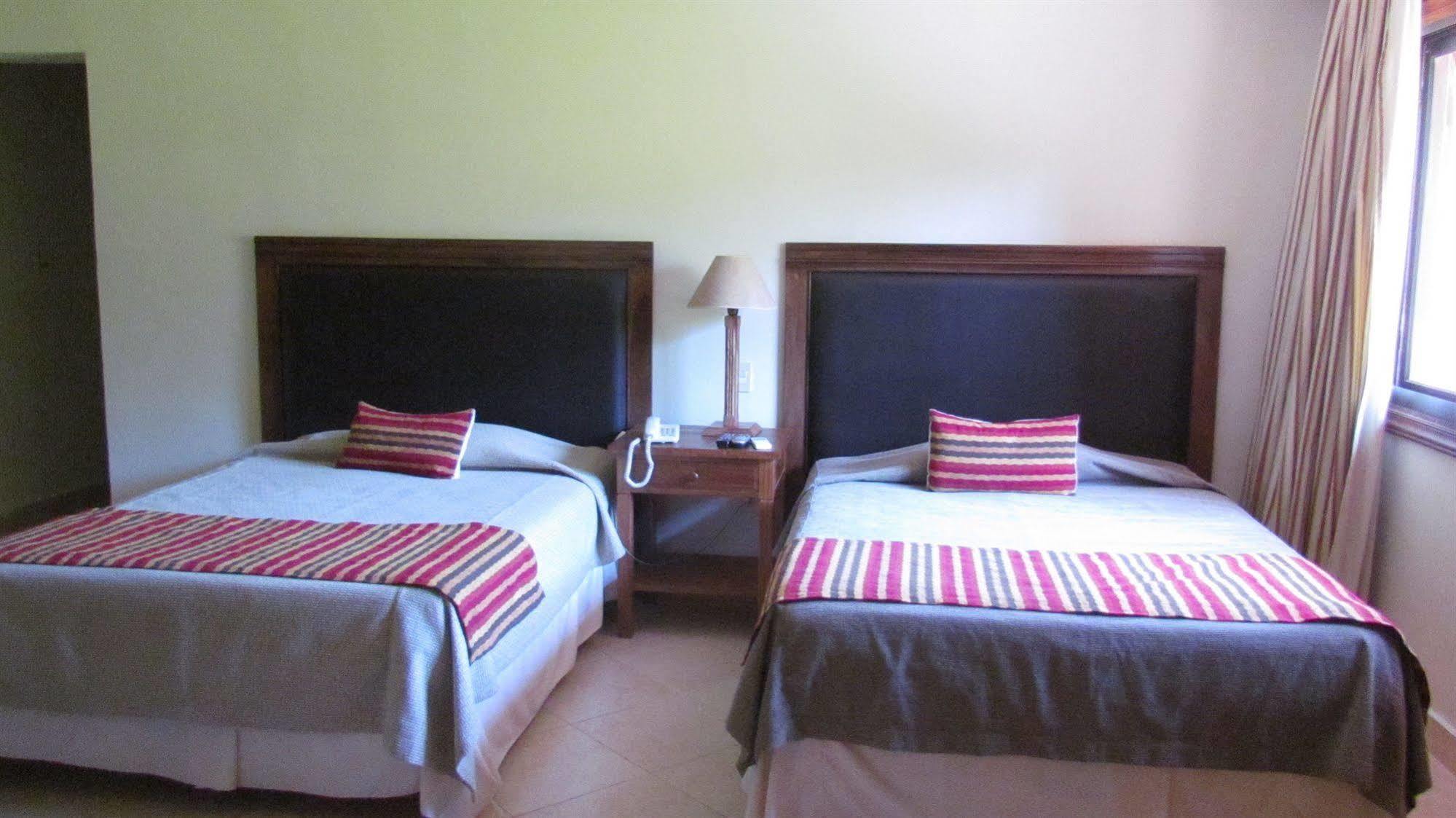 Terrazas Del Sol Apart-Hotel Lambare エクステリア 写真